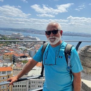 Meet your Posher, Rodrigo